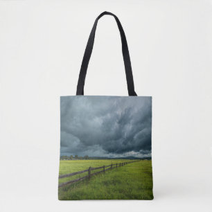 Bolso De Tela Campo con una valla de madera