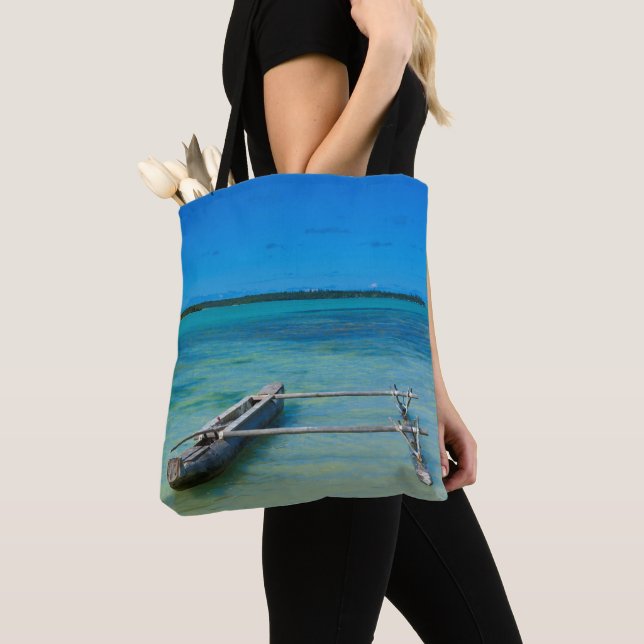 Bolso De Tela Canoa con balancín en océano poco profundo (Detalle)