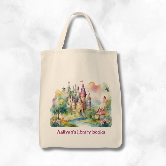 Bolso De Tela Castillo de niños personalizado con dos libros de  (Subido por el creador)
