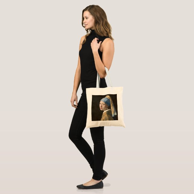 Bolso De Tela Chica con arete de perlas   (Anverso (modelo))