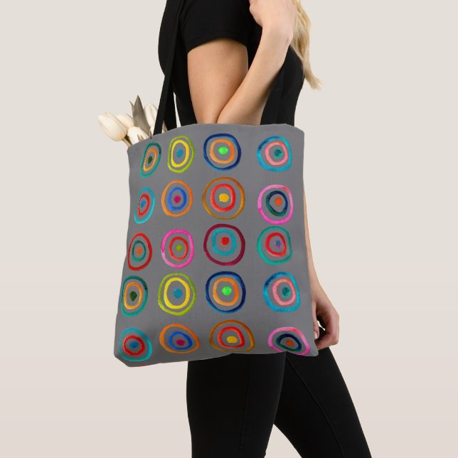 Bolso De Tela Círculos de arcoiris coloridos y extravagantes (Detalle)