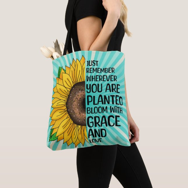 Bolso De Tela Cita inspiradora y girasol dibujado a mano (Detalle)