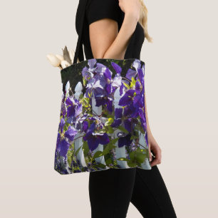 Bolso De Tela Clemátide Púrpura en Flor de Cerca Blanca