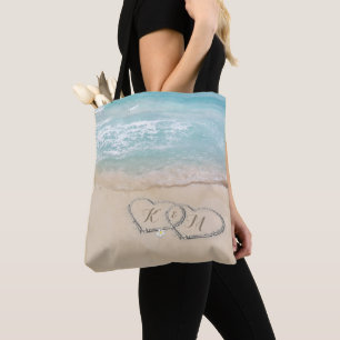 Bolso De Tela Corazones en arena Monograma Pareja Playa