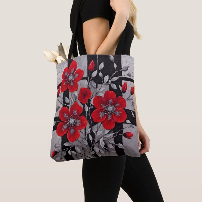 Bolso De Tela Cuadrados negro y plateado con flores rojas (Detalle)