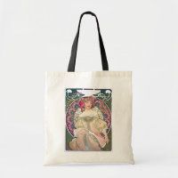 Daydream (Primavera), Mucha