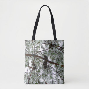 Bolso De Tela Debajo de la foto del invierno de un pino cubierto