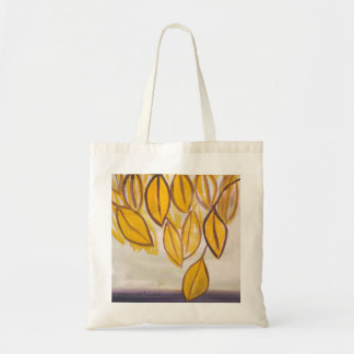 Bolso De Tela Debajo del árbol del otoño