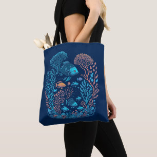 Bolso De Tela Debajo Del Arrecife De Coral Del Mar