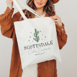 Bolso De Tela Desert Cactus Bachelorette Party<br><div class="desc">Bienvenidos a su fin de semana de soltera de destino con estas preciosas bolsas de té personalizadas. El diseño presenta un ilustracion de cactus verde flanqueado por estrellas, con su destino fiesta bajo (mostrado con Scottsdale) en letras clásicas de serif. Agregue el nombre del evento debajo de la secuencia de...</div>