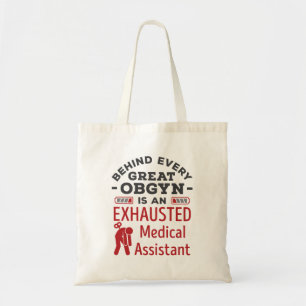 Bolso De Tela Detrás de un gran OBGYN Agotado Asistente Médico