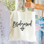 Bolso De Tela Diamante de la dama de honor moderna de escritura<br><div class="desc">Que todos sepan que eres una dama de honor con una moda,  una moderna bolsa de diamantes de la "dama de honor". Esta magnífica bolsa de té es la manera perfecta de agradecerte por ser una dama de honor.</div>