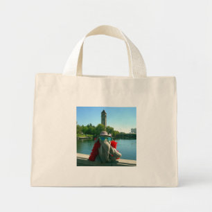 Bolso De Tela Diminuto Ella en el parque Mini Tote Bag