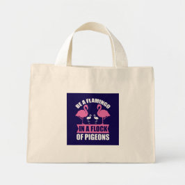Bolso De Tela Diminuto Ser Un Flamenco En Una Bandada De Palomas