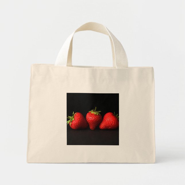 Bolso De Tela Diminuto Tres Fresas En El Tcna Negro (Frente)