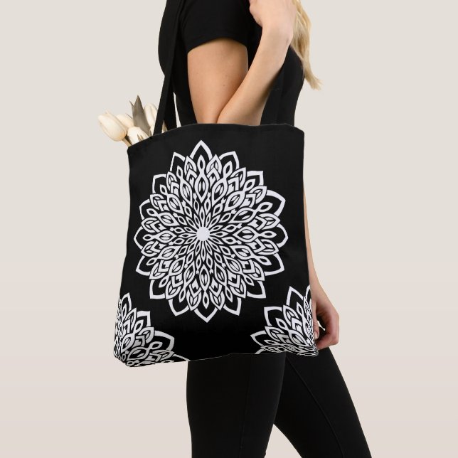 Bolso De Tela Diseño de flores blancas - Mandala (Detalle)