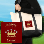 Bolso De Tela Divertido Balonmano Reina Glam Monograma Nombre Or<br><div class="desc">Gal de pelotas — Diamantes de oro Glitz Glitz divertidos en su corona — será una ganadora con esta bolsa especial de algodón — realmente la convierte en la reina de la cancha — Glamorosa con la corona de oro y un poco "por encima" pero lista para jugar su juego....</div>