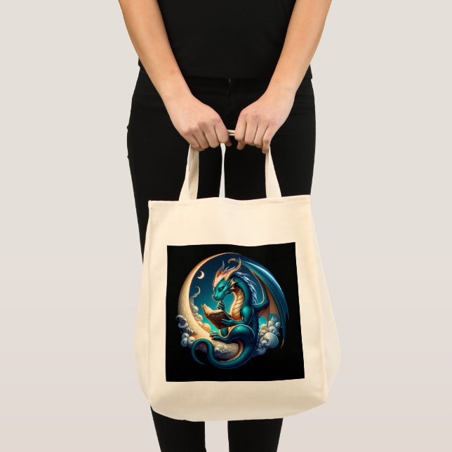 Bolso De Tela Dragon Bookworm, Moonlight Reading (Anverso (producto))