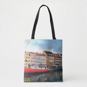 BOLSO DE TELA EDIFICIO DE CONCRETO ROJO Y BLANCO