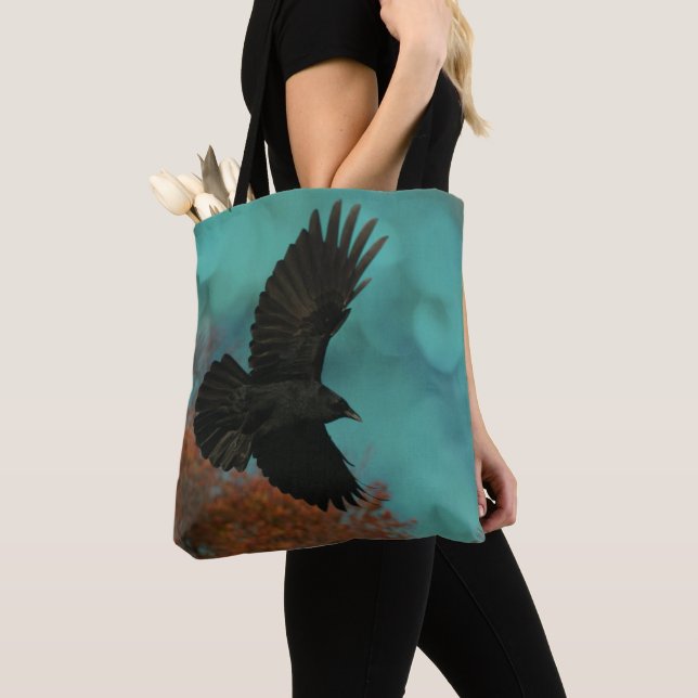Bolso De Tela El poder de un cuervo (Detalle)