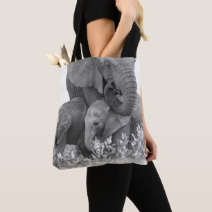 Bolso De Tela Elefante y dos becerros el   Samburu