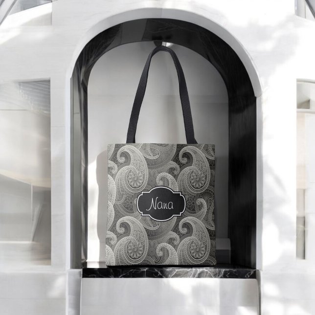 Bolso De Tela Elegante Paisley Gris Monogramado (A thoughtful gift for Nana, this elegant tote can be personalized with a name or other text.)