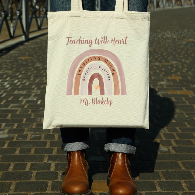 Bolso De Tela Enseñanza con aprecio de los profesores del arco i (Teaching With Heart Rainbow Teacher Appreciation Tote Bag
)