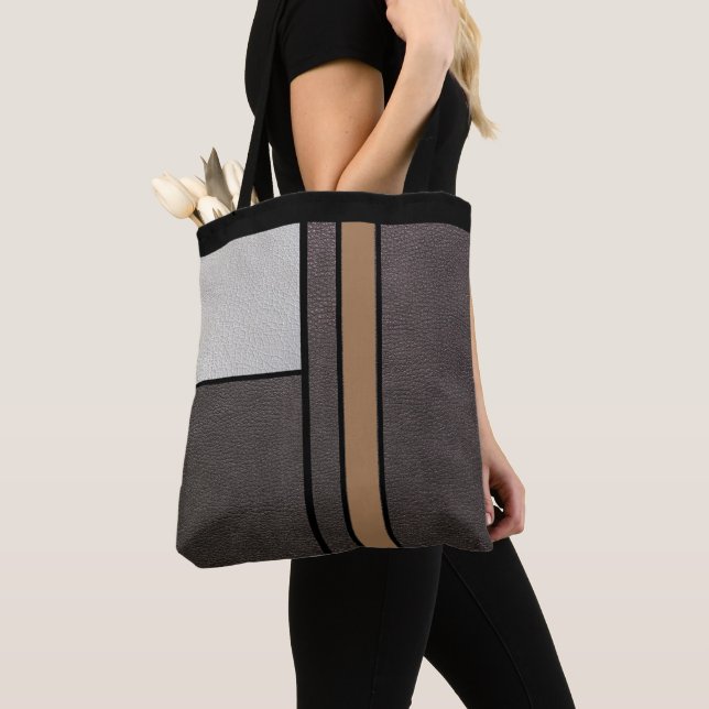 Bolso De Tela Escuadrones y líneas geométricas únicas en cuero f (Detalle)