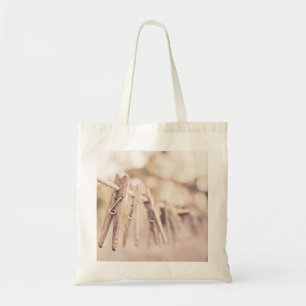 Bolso De Tela Espaldas de ropa en una línea de ropa