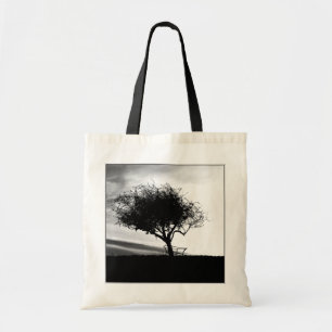 Bolso De Tela Espino de Glastonbury. Árbol. Blanco y negro.