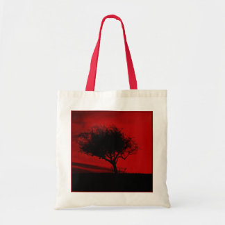 Bolso De Tela Espino de Glastonbury. Árbol en la colina. Rojo y