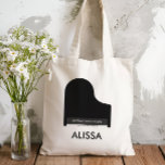 Bolso De Tela Estudio musical de piano, estudiante promocional d<br><div class="desc">Promociona tu negocio de piano o música con esta bolsa de tocador de piano de cola. Utilícelos como regalo personalizado para los estudiantes, que pueden llevar partitura de hojas a las clases en estas grandes bolsas de tote. Se pueden personalizar con el nombre de su estudio y la información de...</div>