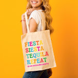 Bolso De Tela Fiesta Siesta Tequila Repetir la Bachelorette<br><div class="desc">¿Buscando el regalo perfecto de la soltera? No busque más y venga a esta elegante y divertida bolsa de toques. Con el pegadizo eslogan "Fiesta Siesta Tequila Repeat", esta bolsa de tocador es el accesorio perfecto para cualquier fiesta de soltera. Ya sea que estés golpeando la ciudad por una noche...</div>