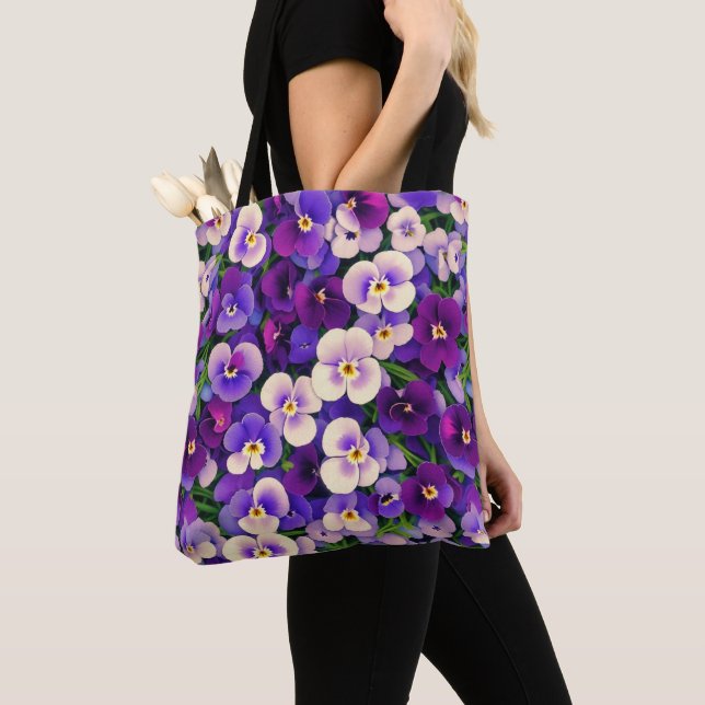 Bolso De Tela Flor morada de panza (Detalle)