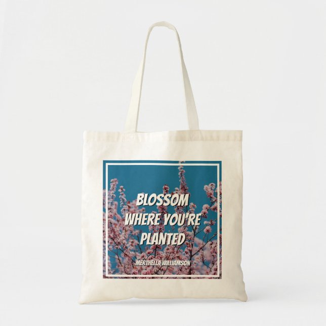 Bolso De Tela Floral Cherry BLOSSOM DONDE ESTÁS PLANTADO Persona (Frente)