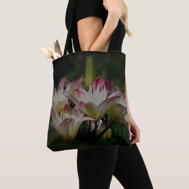 Bolso De Tela Flores de lirio blancas y rojas (Detalle)