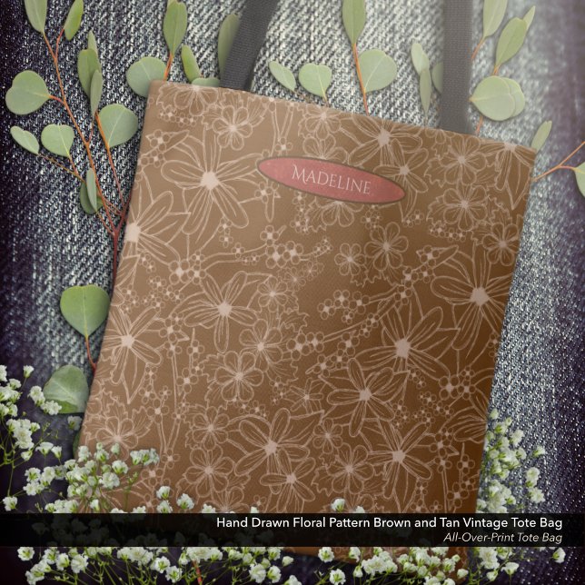 Bolso De Tela Flores de país patrón dibujado a mano Rústico marr (Tote Bag: Hand Drawn Floral Pattern in Vintage Brown and Tan with the Owner's Name in Brick Red.)