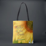 Bolso De Tela Foto de girasol amarillo Rústico País Madre Novia<br><div class="desc">Bolso de tote personalizado de la madre de la novia, todo impreso, con la foto de un bello y rústico personalizable de color amarillo girasol campestre que dice "Madre de la novia". En la parte trasera de este tote hay espacio para añadir los nombres de la pareja y su fecha...</div>