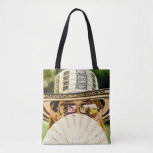 Bolso De Tela Foto selectiva de la mujer que usa sol aviador