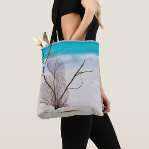 Bolso De Tela Fotografía de Seashells en una playa de arena