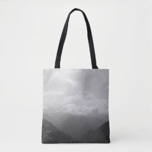 Bolso De Tela Fotografía en blanco y negro de nubes en las colin