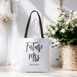 Bolso De Tela Futura Sra. Bride Boda Blanco Negro<br><div class="desc">La bolsa de la novia con el futuro del texto Sra. en blanco y negro. Consulte nuestra colección de tiendas para ver los elementos coincidentes.</div>