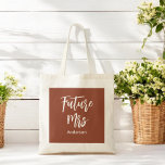 Bolso De Tela Futuro de novia Sra. Brown Terracotta Tote Bag<br><div class="desc">Futuro de novia Sra. Terracotta Tote Bag con texto Futuro Sra. Terracotta/Naranja quemado/Blanco marrón. Consulte nuestra colección de tiendas para ver los elementos coincidentes.</div>