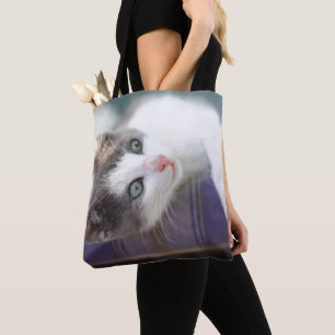 Bolso De Tela Gatito dulce en cama de la tela escocesa