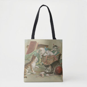 Bolso De Tela Gatos victorianos antiguos jugando en una cesta de