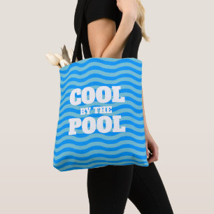 Bolso De Tela Genial junto a la piscina agua azul línea ondulada