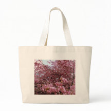 Árbol de flores rosadas