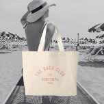 Bolso De Tela Gigante El Club Bach Rosa Cresta Personalizada Despedida d<br><div class="desc">Las bolsas de mano de The Bach Club son perfectas para tu fiesta de despedida de soltera con tema de club de playa. Cresta personalizada de club bach rosa desgastada. Personaliza con los detalles de tu despedida de soltera... año, playa y destino. Perfecto para una fiesta de despedida de soltera...</div>