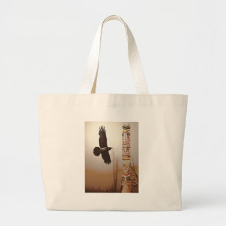 Bolso De Tela Gigante Flying Raven & Totem-Pole Fantasy Art