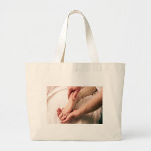 Bolso De Tela Gigante Hombre que da masajes al pie masculino